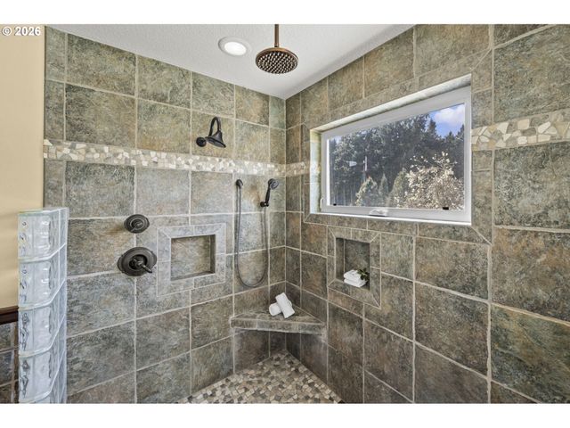 8121 S VALE GARDEN Rd, Canby, OR 97013