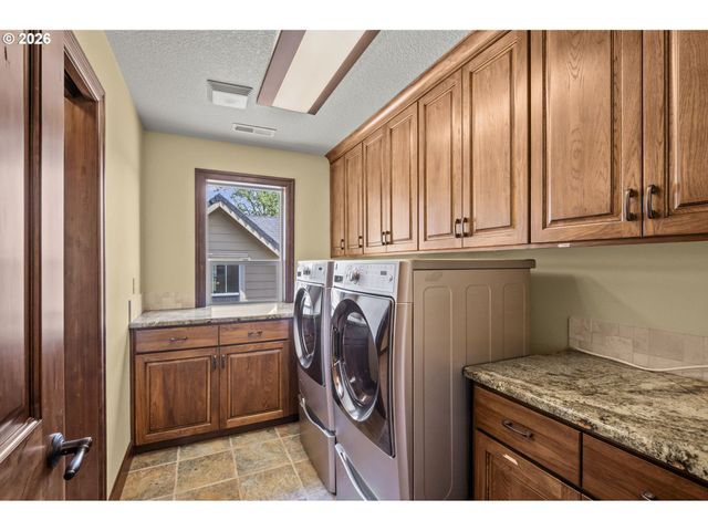 8121 S VALE GARDEN Rd, Canby, OR 97013