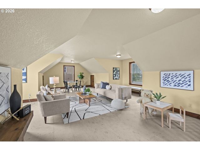 8121 S VALE GARDEN Rd, Canby, OR 97013
