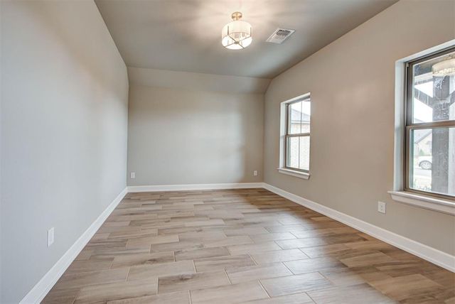 3325 Slate River Drive, Yukon, OK 73099