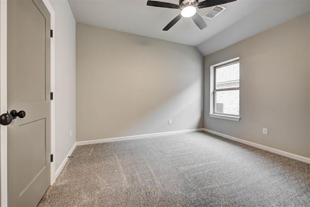 3325 Slate River Drive, Yukon, OK 73099