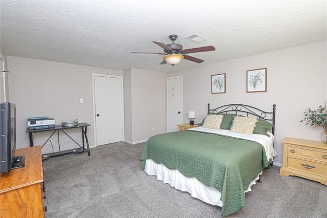7011 Thornwild Road, Houston, TX 77489