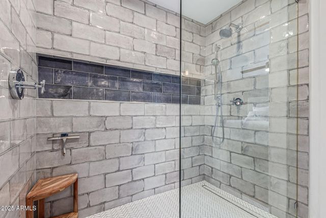 6616 E CACTUS Road, Scottsdale, AZ 85254