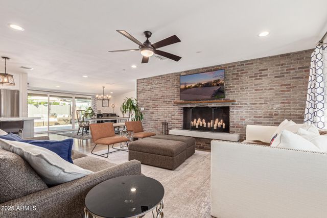 6616 E CACTUS Road, Scottsdale, AZ 85254