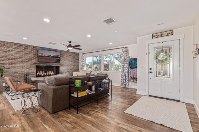 6616 E CACTUS Road, Scottsdale, AZ 85254