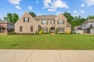 4916 MAPLE WALK DR, Lakeland, TN 38002