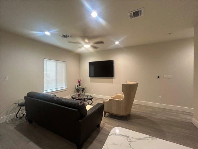 5712 Harbrook Drive, Houston, TX 77087