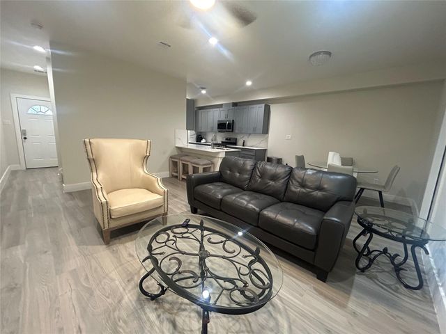 5712 Harbrook Drive, Houston, TX 77087