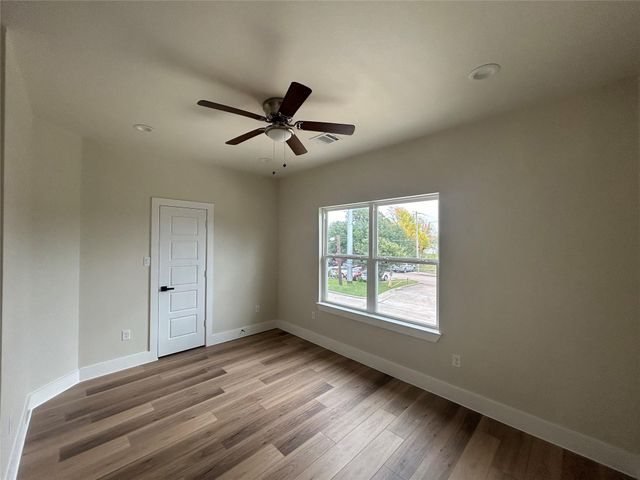 5712 Harbrook Drive, Houston, TX 77087