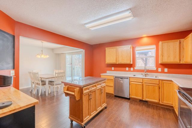 1821 Grafton Place, Fort Wayne, IN 46808