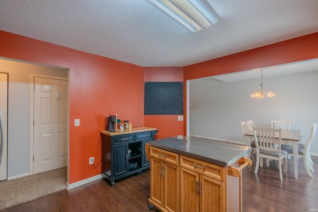 1821 Grafton Place, Fort Wayne, IN 46808