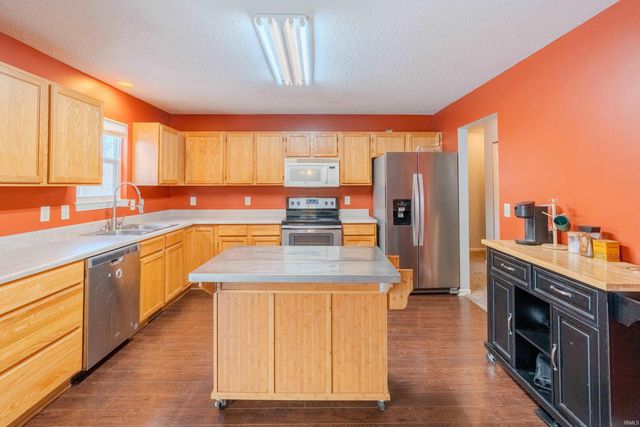 1821 Grafton Place, Fort Wayne, IN 46808