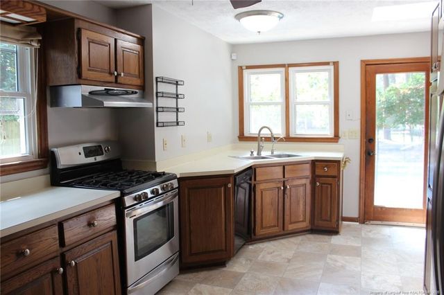 236 Pinecrest Drive, Fayetteville, NC 28305