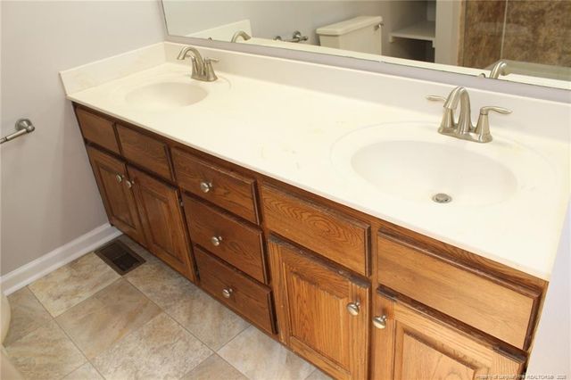 236 Pinecrest Drive, Fayetteville, NC 28305