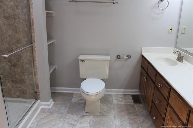 236 Pinecrest Drive, Fayetteville, NC 28305
