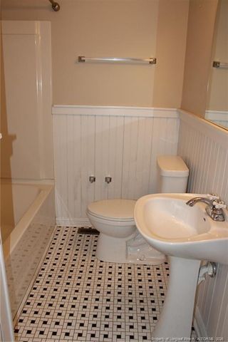 236 Pinecrest Drive, Fayetteville, NC 28305