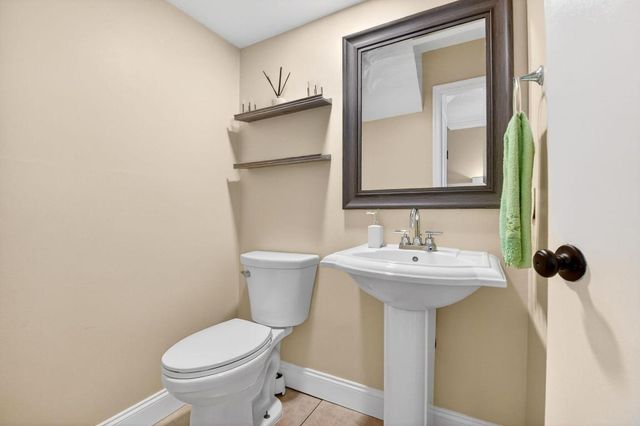 5812 Thisledown Court, West Palm Beach, FL 33415