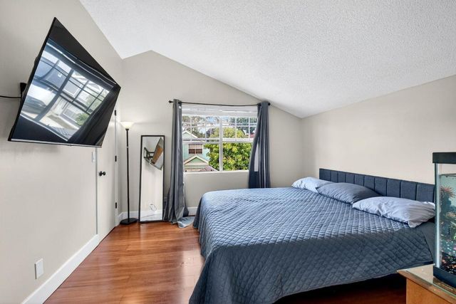 5812 Thisledown Court, West Palm Beach, FL 33415