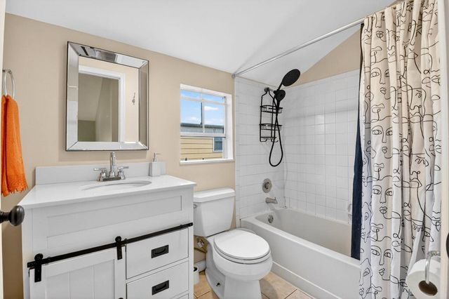 5812 Thisledown Court, West Palm Beach, FL 33415