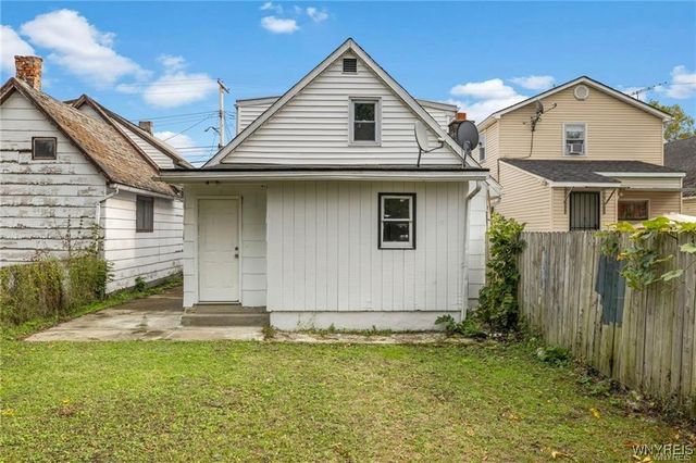 8 Wagner Avenue, Cheektowaga, NY 14206