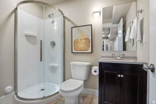 6891 S SUZANNE DR, Midvale, UT 84047