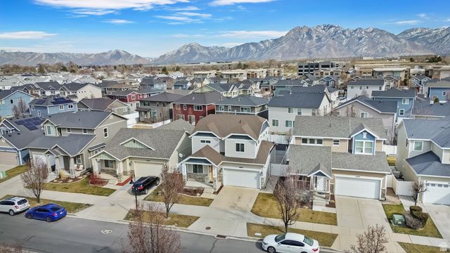 6891 S SUZANNE DR, Midvale, UT 84047