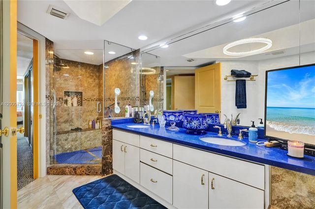 16485 Collins Ave 832, Sunny Isles Beach, FL 33160