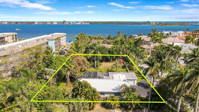 631 Lakeside Harbor, Boynton Beach, FL 33435