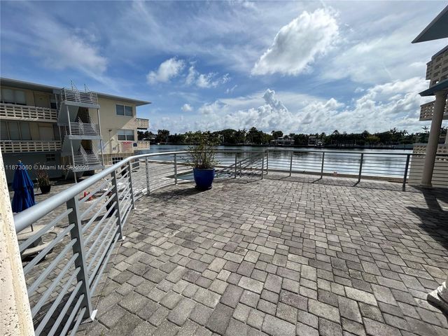 6484 Indian Creek Dr 303, Miami Beach, FL 33141