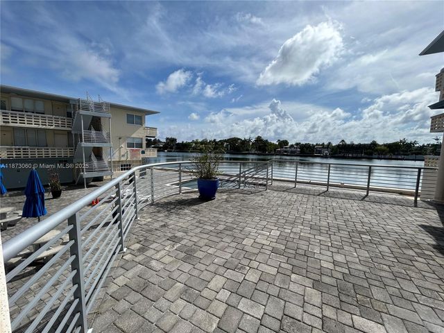 6484 Indian Creek Dr 303, Miami Beach, FL 33141
