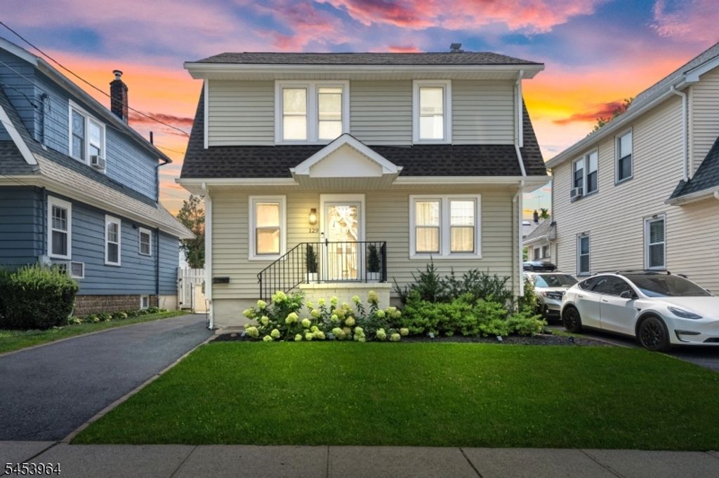 129 Demarest Ave, Bloomfield Twp., NJ 07003 — exterior
