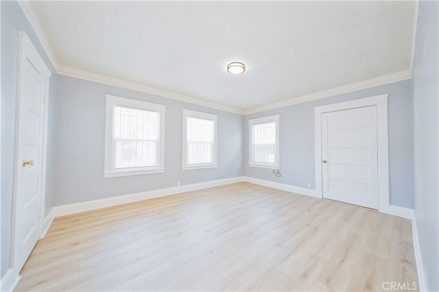 221 S Reno, Los Angeles, CA 90057