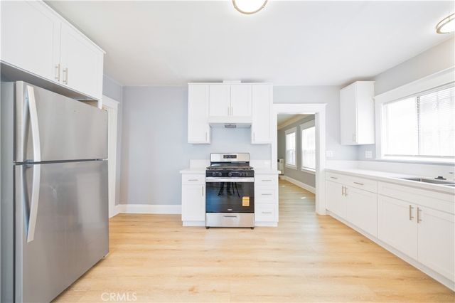 221 S Reno, Los Angeles, CA 90057