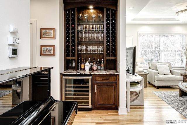 15764 Hartman Avenue, Omaha, NE 68116