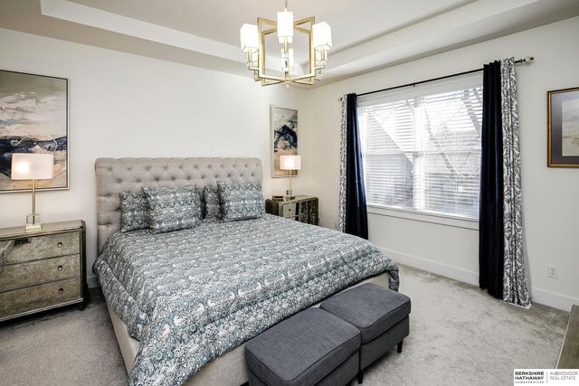 15764 Hartman Avenue, Omaha, NE 68116