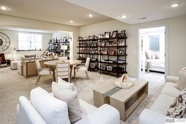 15764 Hartman Avenue, Omaha, NE 68116