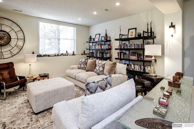 15764 Hartman Avenue, Omaha, NE 68116