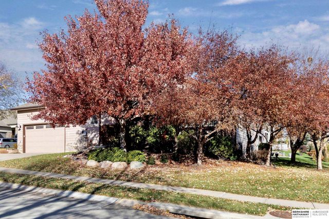 15764 Hartman Avenue, Omaha, NE 68116