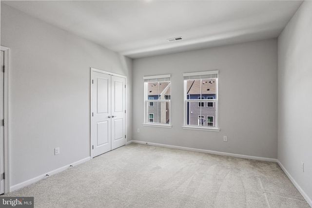 24 SIDNEY LN, Stratford, NJ 08084