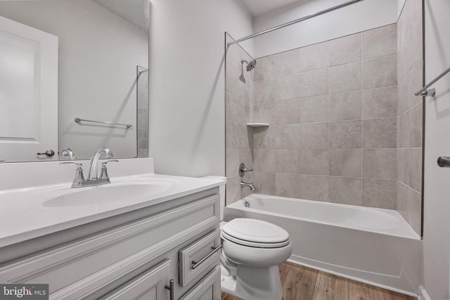 24 SIDNEY LN, Stratford, NJ 08084