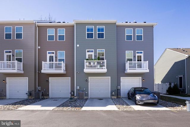 24 SIDNEY LN, Stratford, NJ 08084