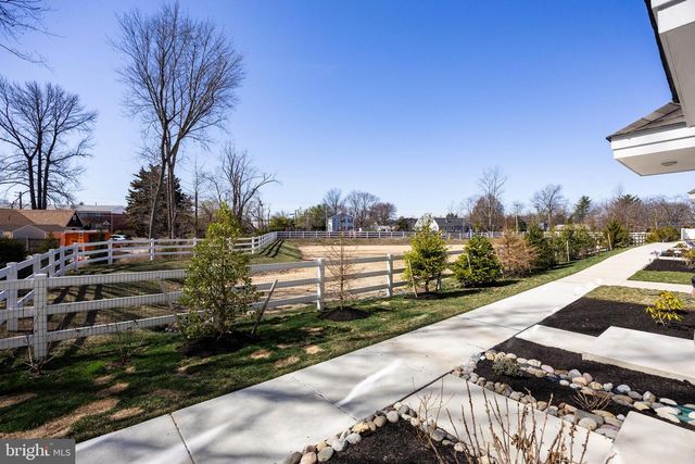 24 SIDNEY LN, Stratford, NJ 08084