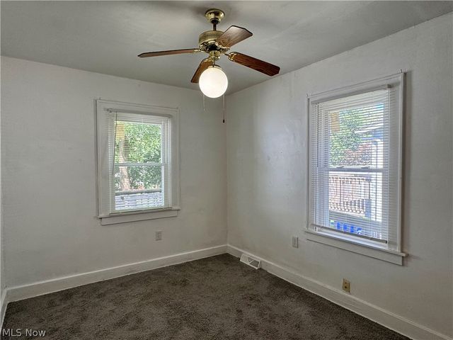1670 Williams Street, Cuyahoga Falls, OH 44221