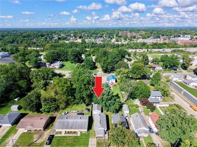 1670 Williams Street, Cuyahoga Falls, OH 44221