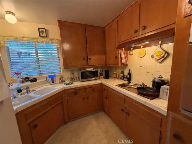 919 N Minter Street B, Santa Ana, CA 92701