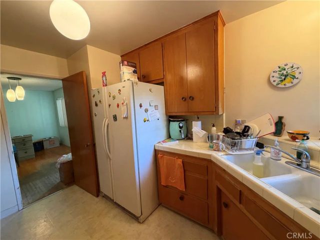 919 N Minter Street B, Santa Ana, CA 92701