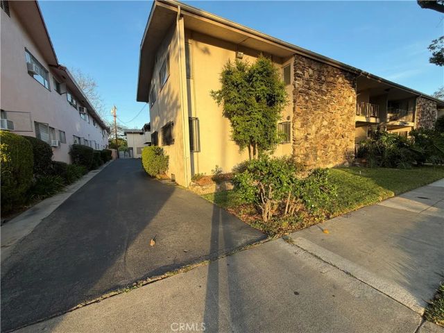919 N Minter Street B, Santa Ana, CA 92701