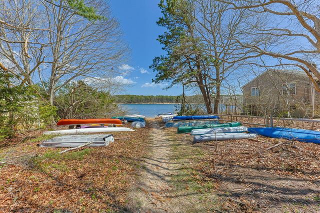 296 Seacoast Shores Boulevard, Teaticket, MA 02536
