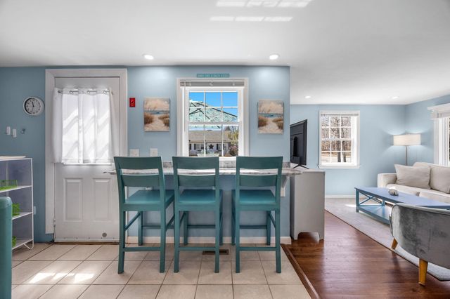 296 Seacoast Shores Boulevard, Teaticket, MA 02536
