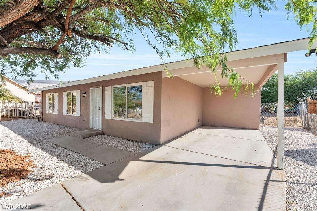 2210 Packard Place, North Las Vegas, NV 89030 — photo 2